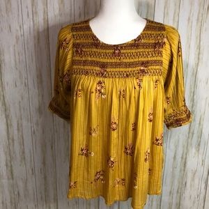 ACOS & A color gold size medium women’s top
